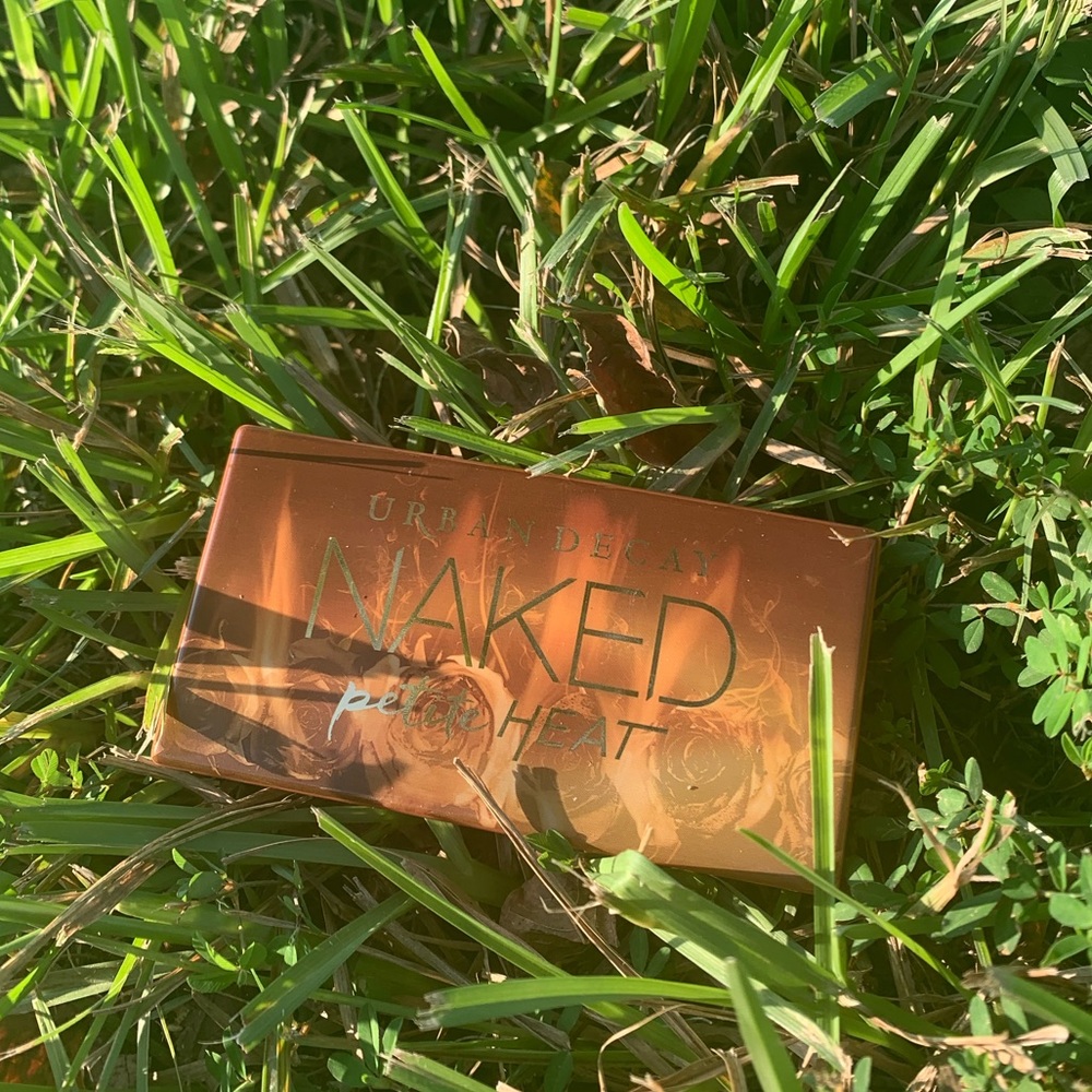 🛑❌SOLD❌🛑 Urban Decay Naked Petite Heat Palette
